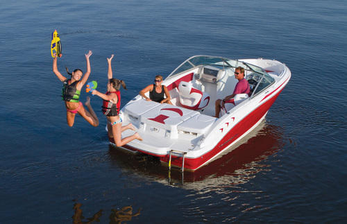 Luxury Boats & Yachts